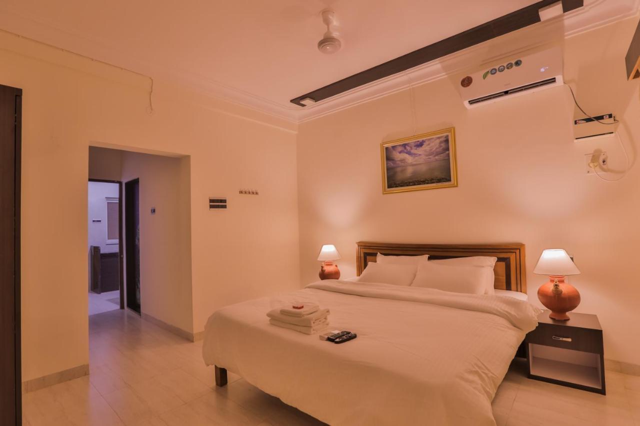 Pinnacle Blue By The Beach Calangute Exterior photo