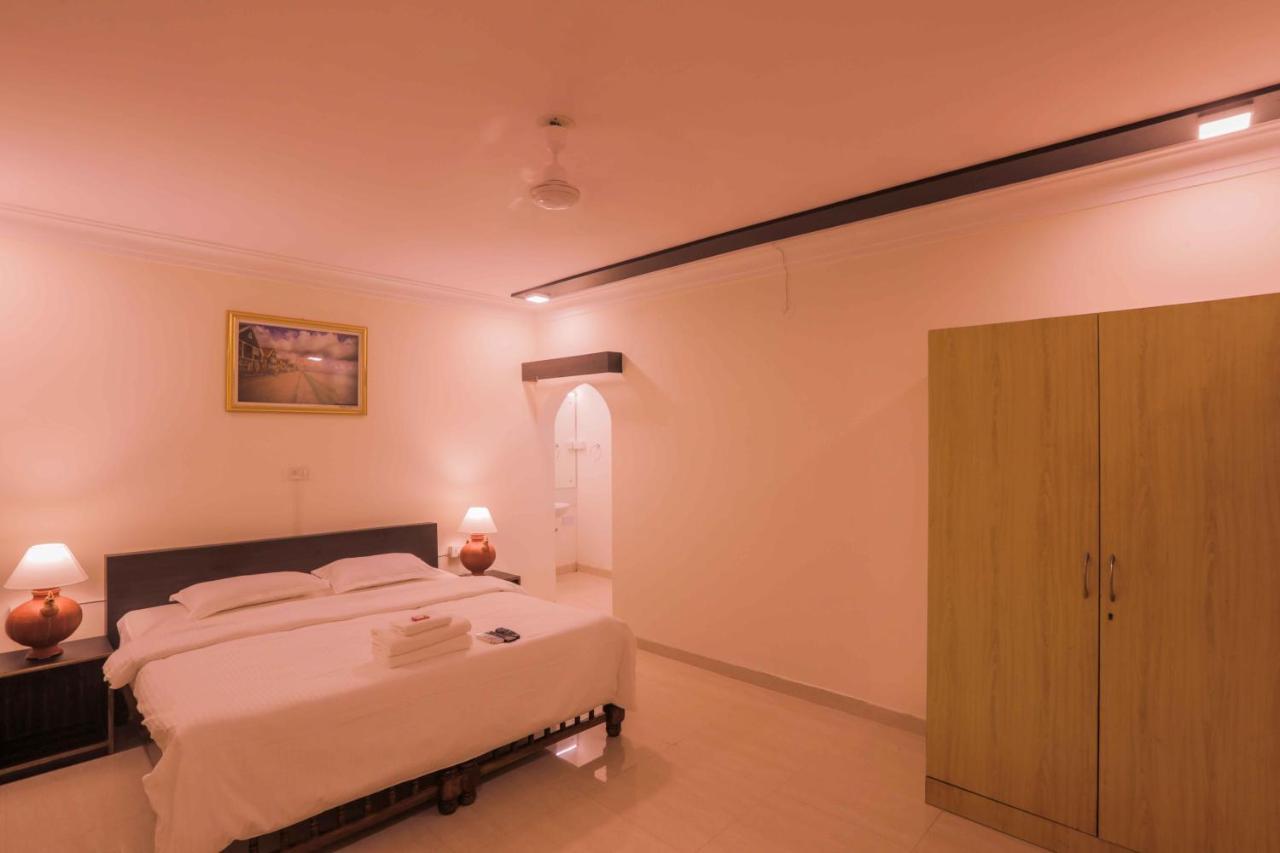 Pinnacle Blue By The Beach Calangute Exterior photo