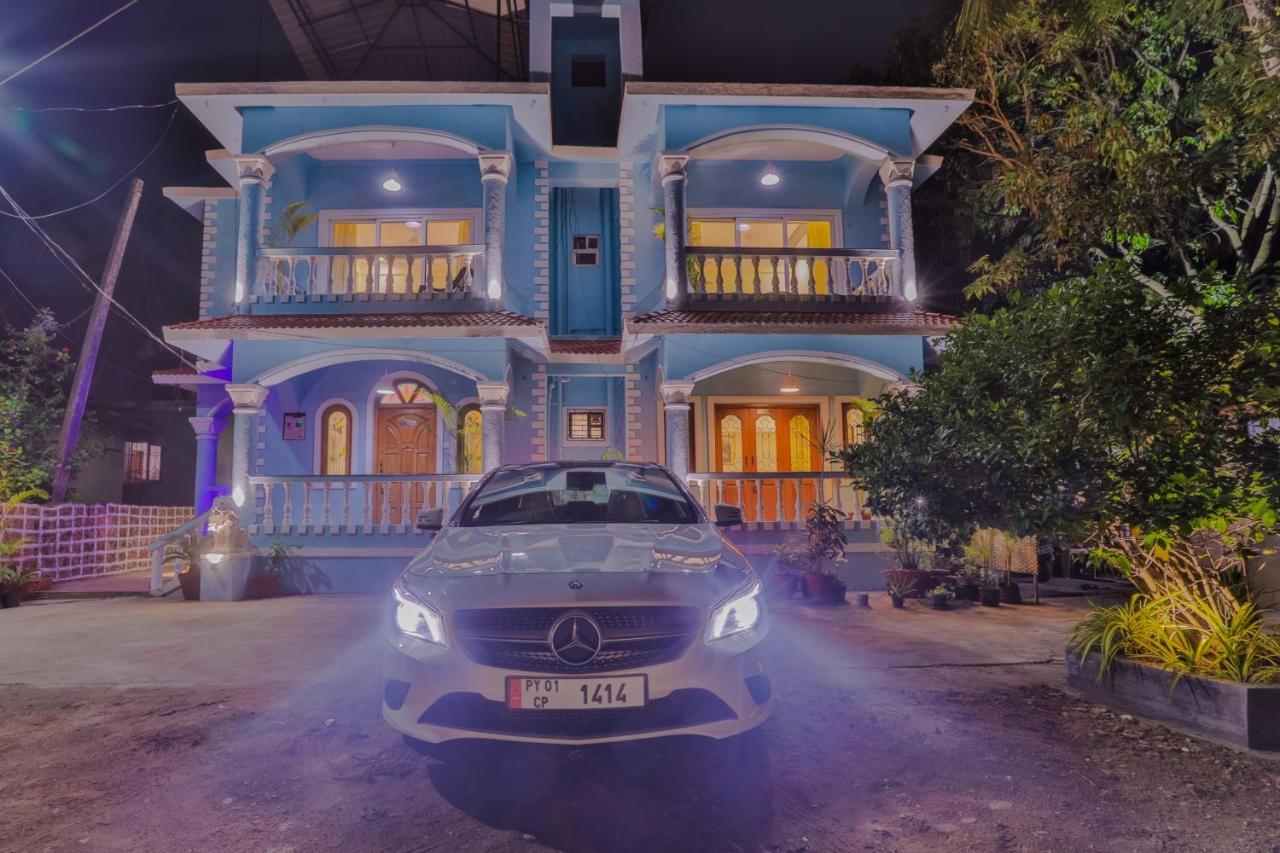 Pinnacle Blue By The Beach Calangute Exterior photo